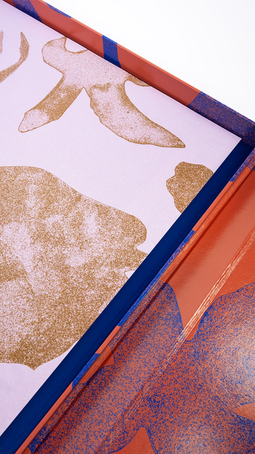 L’Olive—Paris, RJ X GR20 GR20 design graphique signaletique paris branding graphic fashion food drinks culture luxury architecture