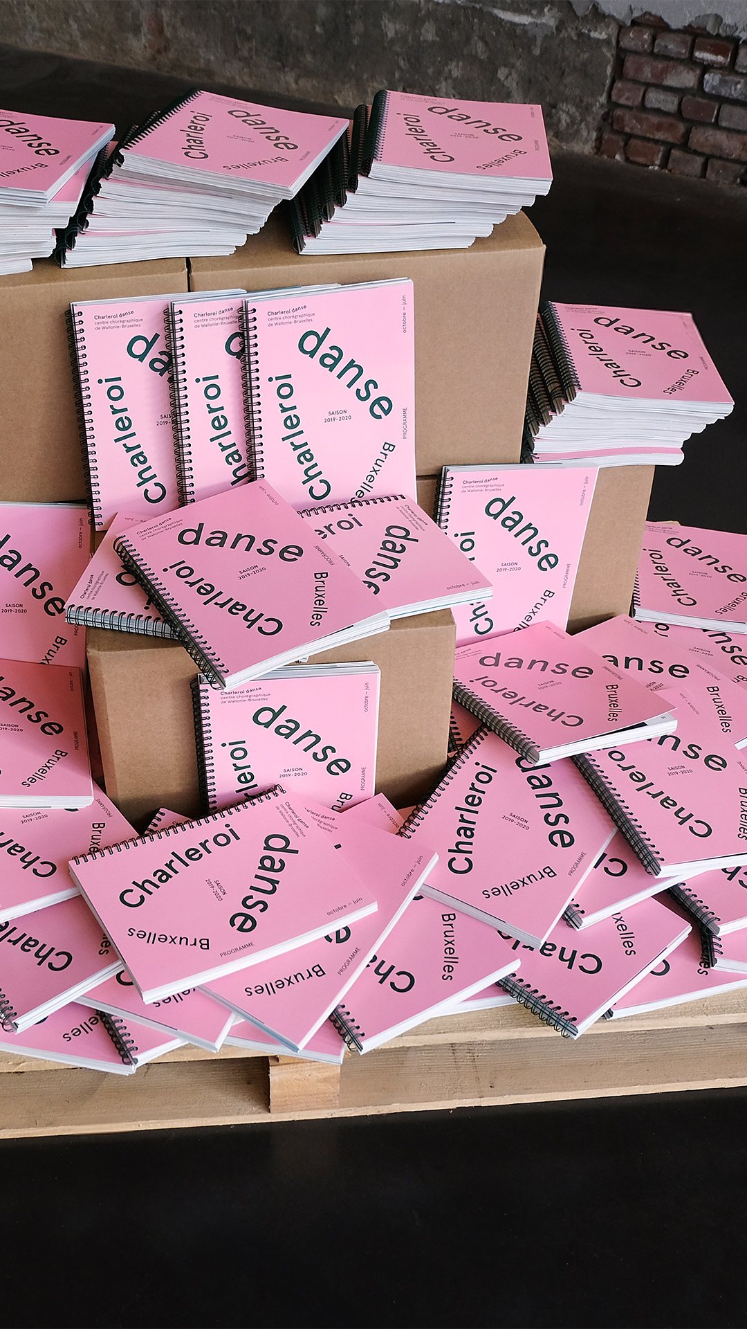 Charleroi danse —Program GR20 design graphique signaletique paris branding graphic fashion food drinks culture luxury architecture