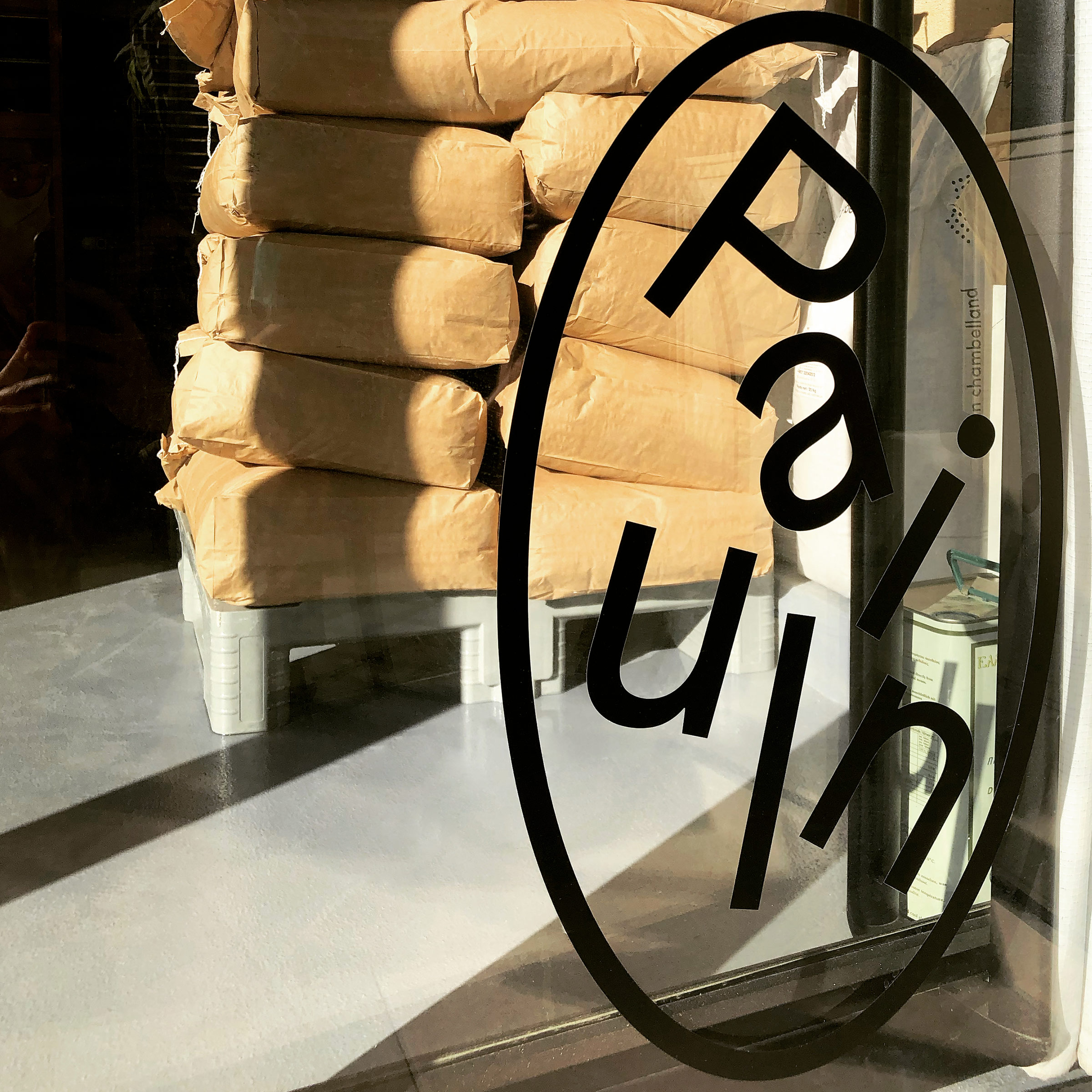 Pain paulin —stores GR20 design graphique signaletique paris branding graphic fashion food drinks culture luxury architecture