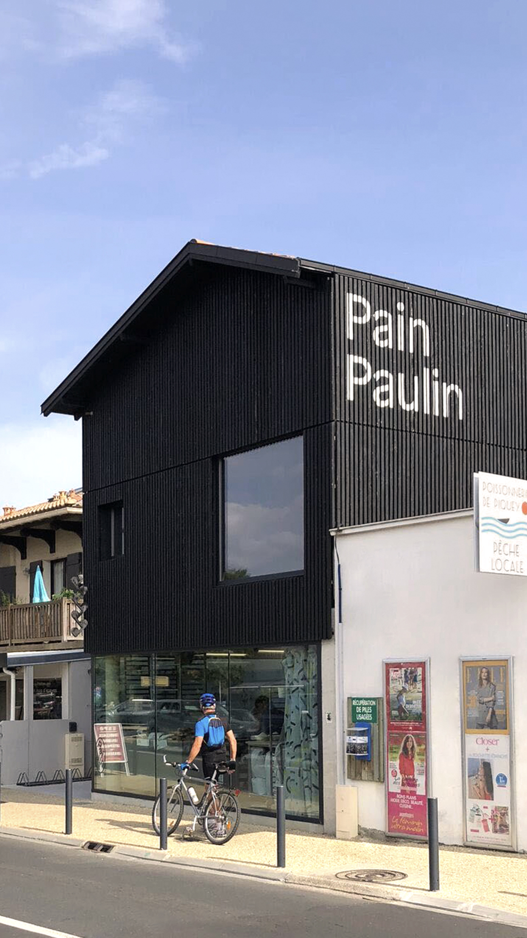 Pain paulin —stores GR20 design graphique signaletique paris branding graphic fashion food drinks culture luxury architecture