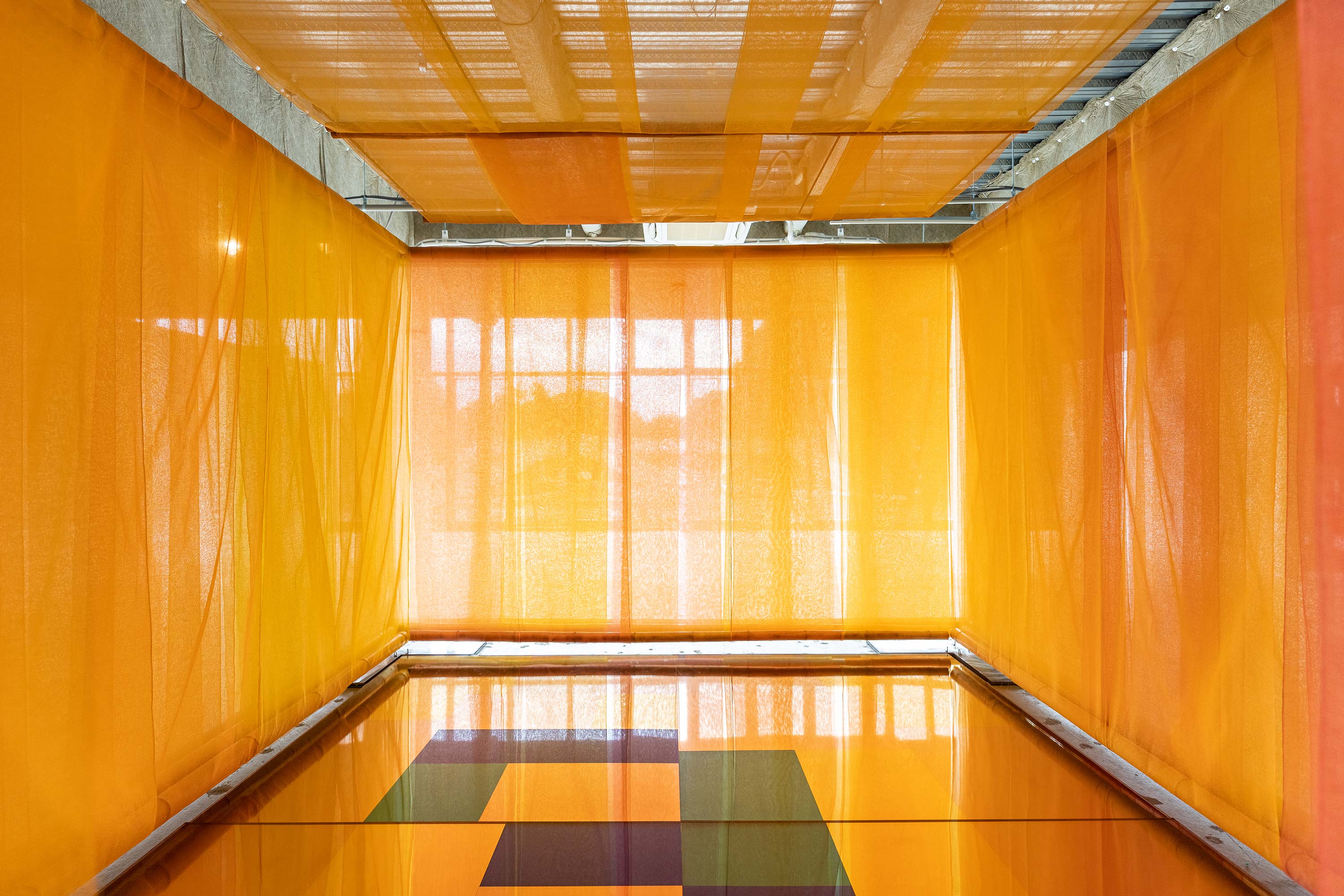 Veuve Clicquot, 250 years —Tokyo GR20 design graphique signaletique paris branding graphic fashion food drinks culture luxury architecture