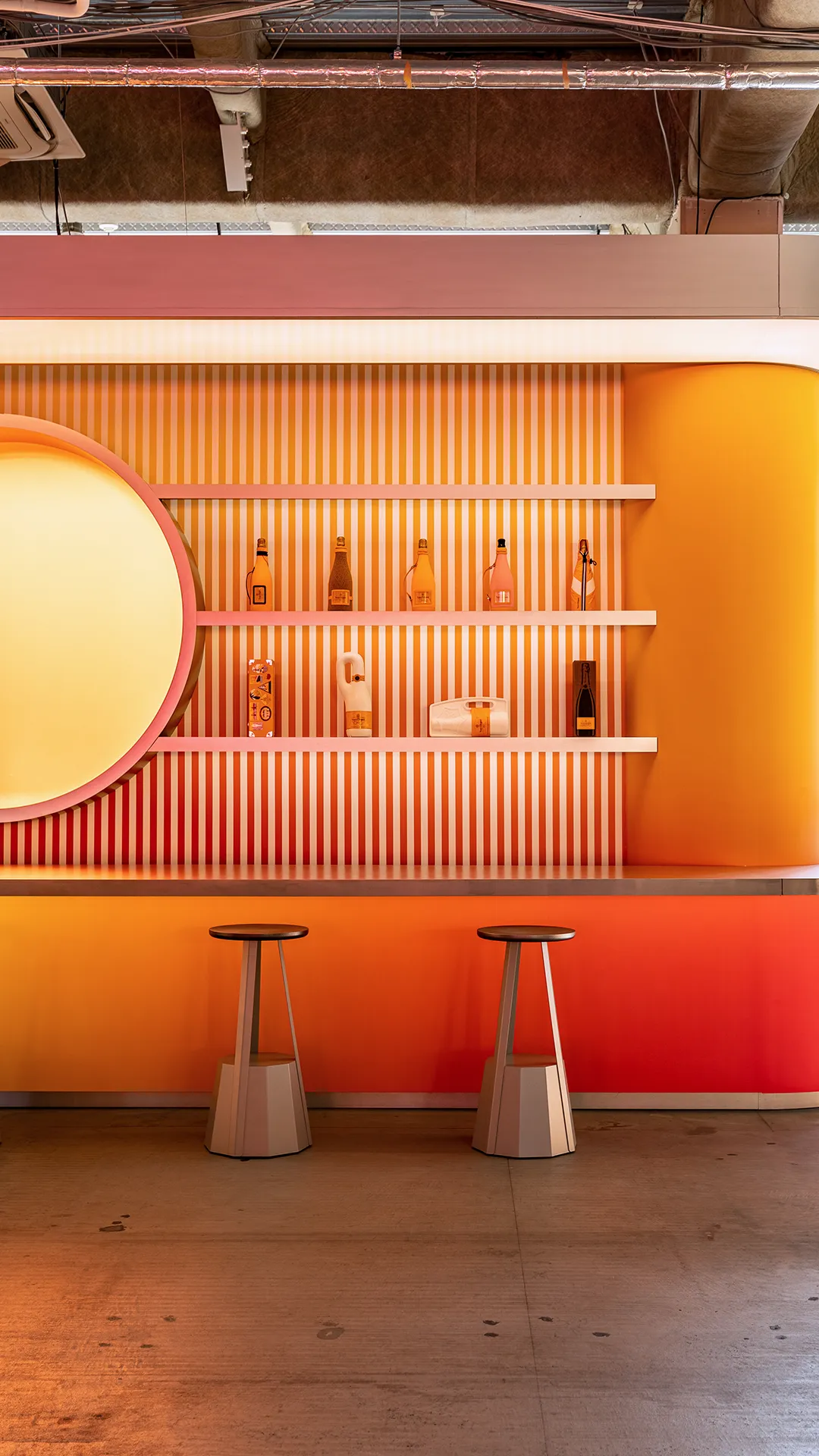 Veuve Clicquot, 250 years —Tokyo GR20 design graphique signaletique paris branding graphic fashion food drinks culture luxury architecture