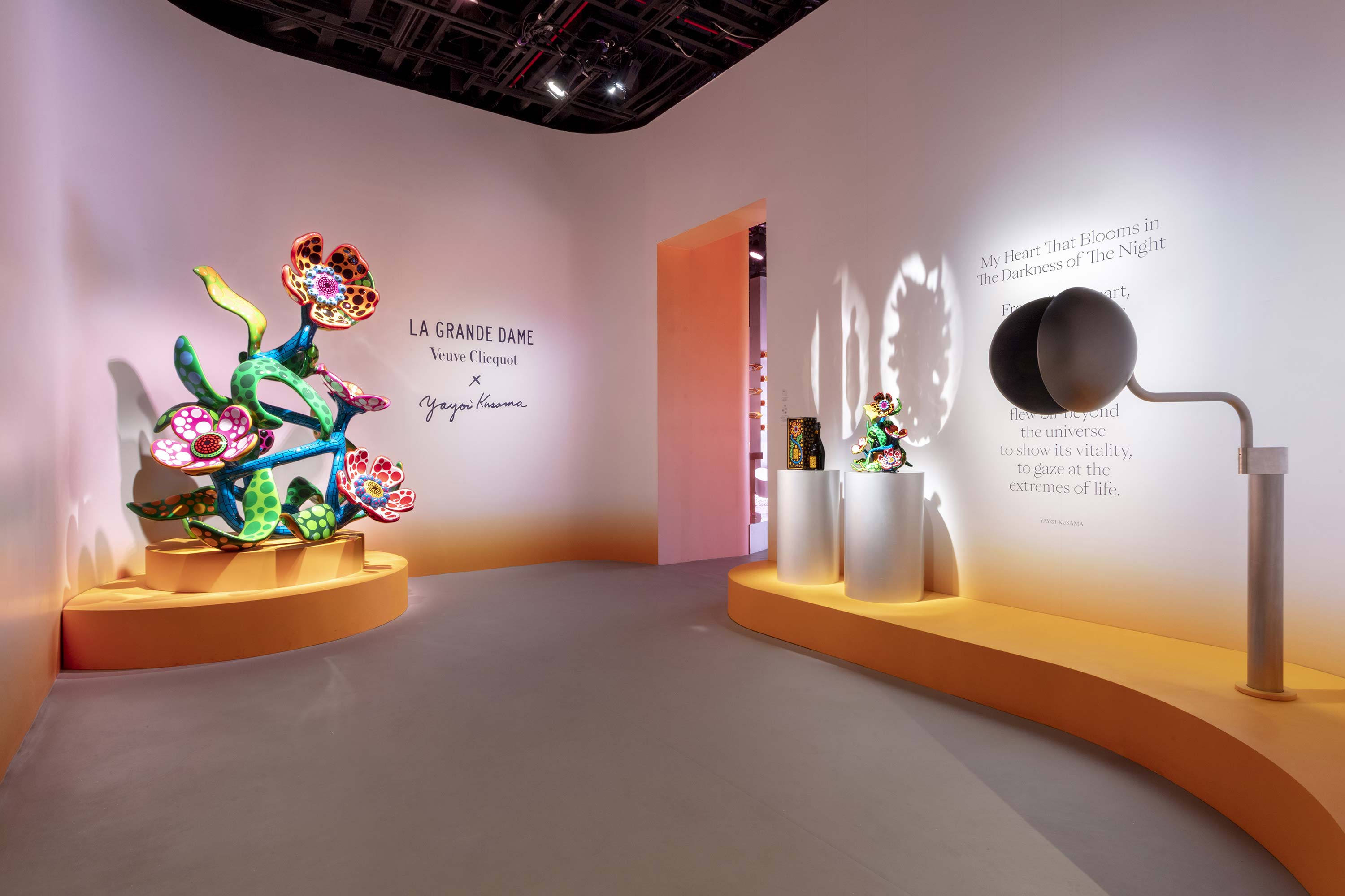 Veuve Clicquot, 250 years —Los Angeles GR20 design graphique signaletique paris branding graphic fashion food drinks culture luxury architecture
