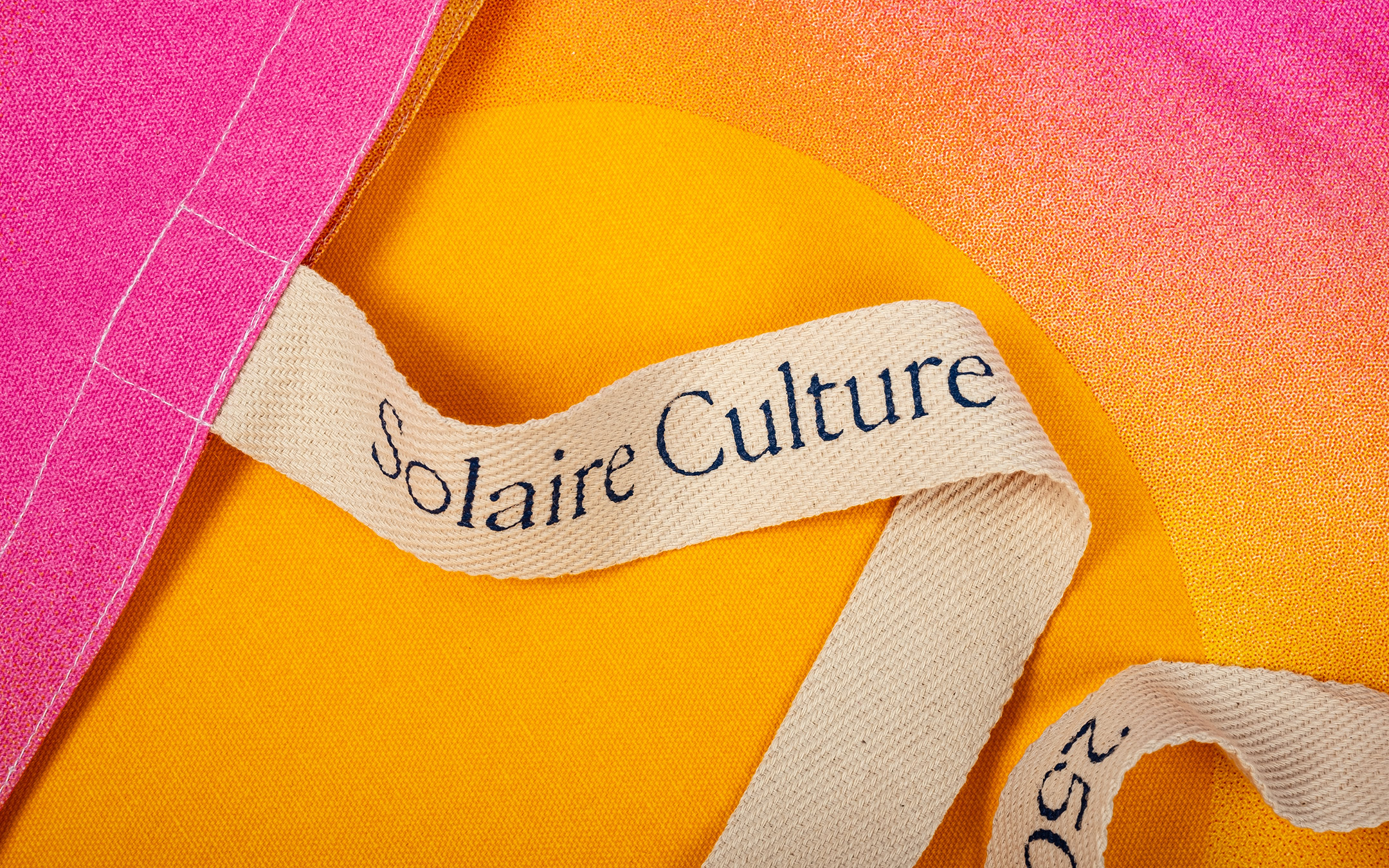 Identité visuelle GR20 design graphique signaletique paris branding graphic fashion food drinks culture luxury architecture